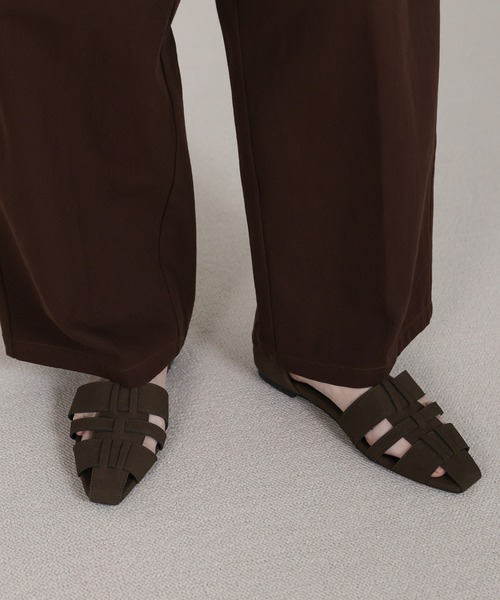 select MOCA(セレクトモカ)の「スクエアトゥグルカサンダル(サンダル・レディース・ブラック/カーキブラウン・LARGE/MEDIUM/SMALL)」の14枚目の写真