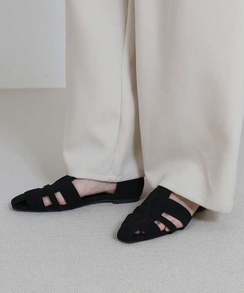 select MOCA(セレクトモカ)の「スクエアトゥグルカサンダル(サンダル・レディース・ブラック/カーキブラウン・LARGE/MEDIUM/SMALL)」の22枚目の写真