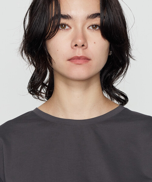 Gabardine K.T(ギャバジンケーティー)の「〔 +サイズ 〕 80ポンチ 袖パフカットソー(Tシャツ/カットソー・レディース・ホワイト/チャコール・13号/17号)」の17枚目の写真