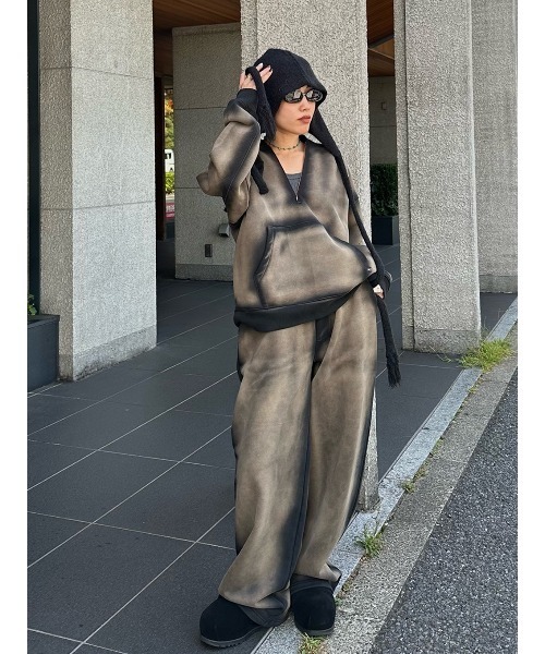 ELCHELE(エルチェレ)の「BLEACH DYE SWEAT PANTS(スウェットパンツ・レディース・グレー/ブラック/ベージュ・36/38)」の21枚目の写真