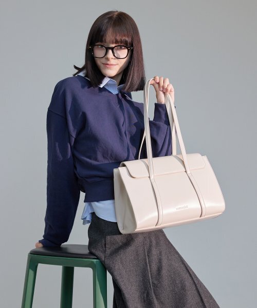 SONORIAL(ソノリアル)の「Manar bag - マナバッグバニラ(ショルダーバッグ・レディース・クリーム・FREE)」の1枚目の写真