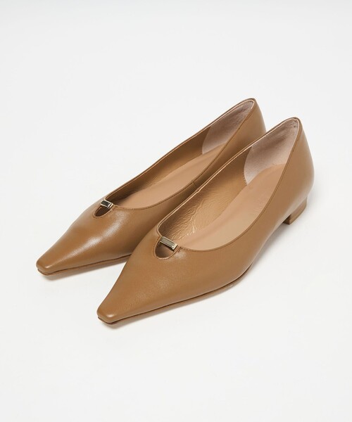 ODETTE E ODILE（オデットエオディール）の「レクタングルメタル フラット20↑（パンプス・レディース・オフホワイト/ブラック/モカ・22cm/22.5cm/23cm/23.5cm/24cm/24.5cm/25cm）」の10枚目の写真