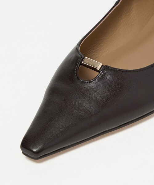 ODETTE E ODILE（オデットエオディール）の「レクタングルメタル フラット20↑（パンプス・レディース・オフホワイト/ブラック/モカ・22cm/22.5cm/23cm/23.5cm/24cm/24.5cm/25cm）」の22枚目の写真