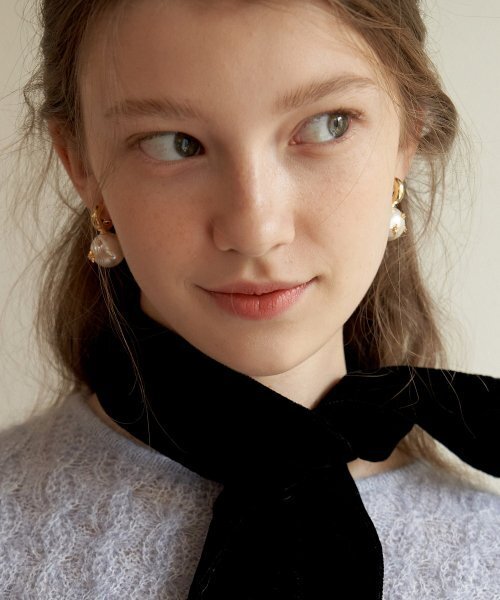 TATIANA（タチアナ）の「ミニョンエトワールパールフープイヤリング_EC1685（ピアス（両耳用）・レディース・ゴールド・FREE）」の2枚目の写真