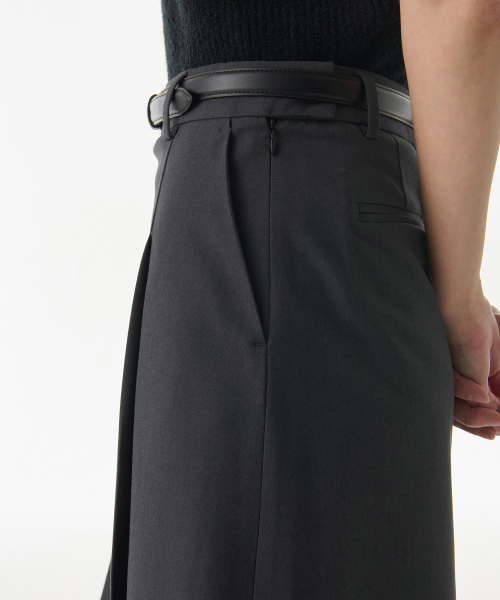 MUSINSA STANDARD WOMAN（ムシンサスタンダードウーマン）の「ウィメンズパネルスリットニーレングススカート[グレー]（スカート・レディース・その他・LARGE/MEDIUM/SMALL/X-SMALL）」の11枚目の写真