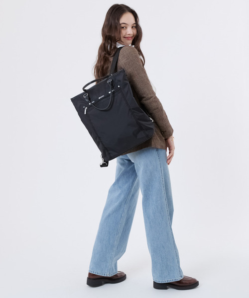 LeSportsac（レスポートサック）の「EVERYDAY TH CITY BKPK アップタウンブラック/ブラック（バックパック/リュック・レディース・ブラック・FREE）」の3枚目の写真