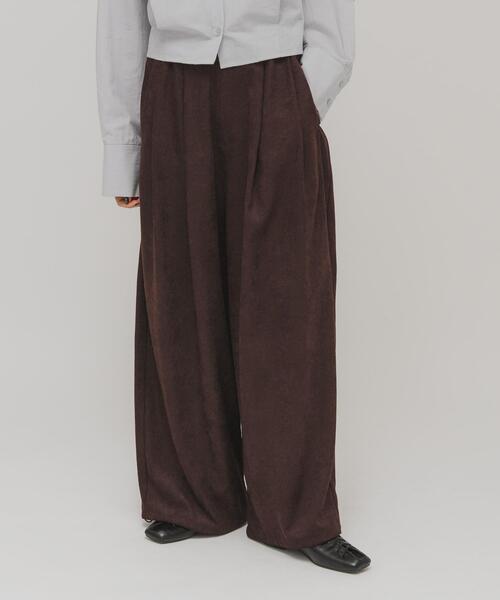 KBF（ケイビーエフ）の「ピーチスキンWIDEパンツ（その他パンツ・レディース・ボルドー/ネイビー/アイボリー・ONE）」の14枚目の写真