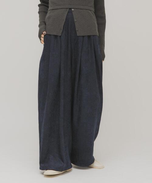 KBF（ケイビーエフ）の「ピーチスキンWIDEパンツ（その他パンツ・レディース・ボルドー/ネイビー/アイボリー・ONE）」の22枚目の写真