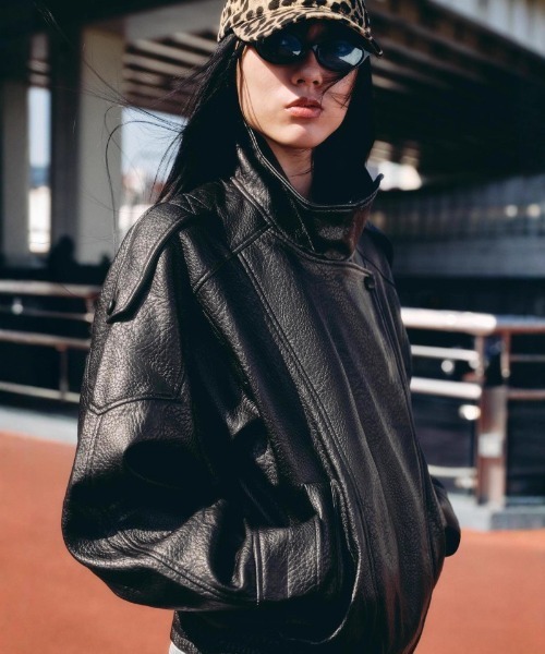 Ritzy(リッツィー)の「オーバーサイズライダースジャケット(ピーコート・レディース・ブラック・M)」の11枚目の写真