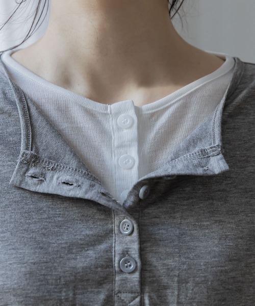 slattgir(スラットジール)の「高身長 配色ヘンリーネックプルオーバー(トールサイズ)Essenave(Tシャツ/カットソー・レディース・グレー/チャコールグレー・TM/TL/TLL/T3L)」の19枚目の写真