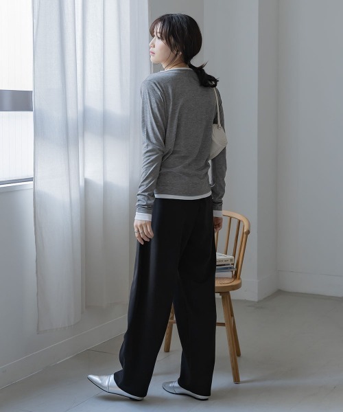 slattgir(スラットジール)の「高身長 配色ヘンリーネックプルオーバー(トールサイズ)Essenave(Tシャツ/カットソー・レディース・グレー/チャコールグレー・TM/TL/TLL/T3L)」の16枚目の写真