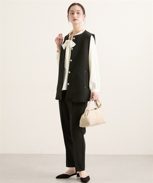 nissen（ニッセン）の「きれいめスポンジリバージレ（ベスト・レディース・ベージュ/ブラック・M/L）」の4枚目の写真