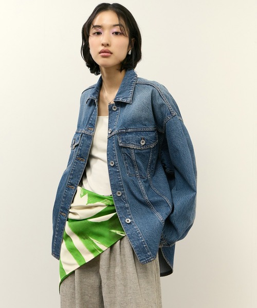 ADAM ET ROPE'(アダムエロペ)の「【サステナブル】シャツライクGジャン(デニムジャケット・レディース・ブルー系その他4/サックスブルー・36/38)」の5枚目の写真