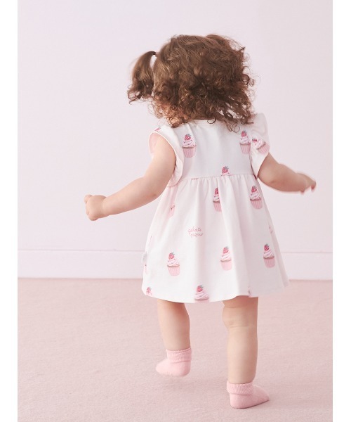 gelato pique（ジェラートピケ）の「【BABY】カップケーキ柄ロンパース（ロンパース・キッズ・ピンク・80/70）」の4枚目の写真