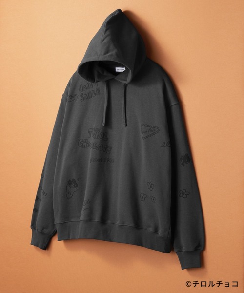 LEPSIM(レプシィム)の「【チロルチョコ×LEPSIM】イラストBIGパーカー 647987(パーカー・レディース・チャコールグレー/アイボリー・FREE)」の1枚目の写真