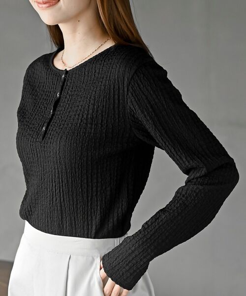 rps（アールピーエス）の「ヘンリーネックアソートカットソー（Tシャツ/カットソー・レディース・ホワイト系その他2/オフホワイト/ホワイト系その他3/ブラック・フリー）」の4枚目の写真