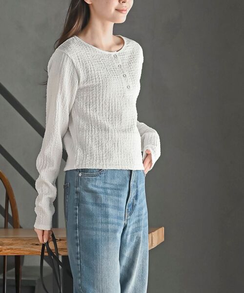 rps（アールピーエス）の「ヘンリーネックアソートカットソー（Tシャツ/カットソー・レディース・ホワイト系その他2/オフホワイト/ホワイト系その他3/ブラック・フリー）」の15枚目の写真