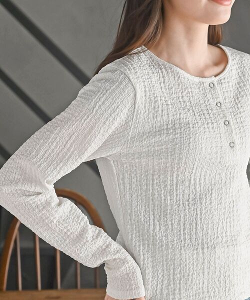 rps（アールピーエス）の「ヘンリーネックアソートカットソー（Tシャツ/カットソー・レディース・ホワイト系その他2/オフホワイト/ホワイト系その他3/ブラック・フリー）」の16枚目の写真