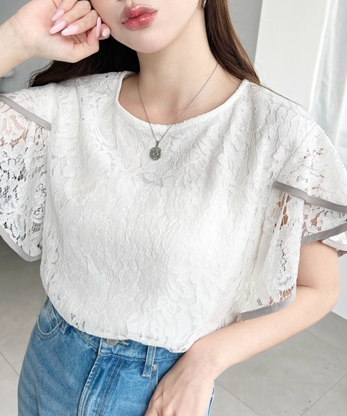 moment+(モーメントプラス)の「コード刺繍レース配色フリルトップス(シャツ/ブラウス・レディース・オフホワイト/サックスブルー/ブラック・M)」の5枚目の写真