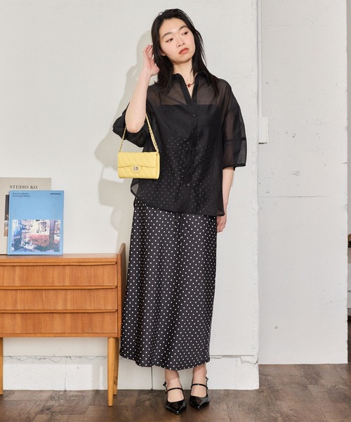 mysty woman（ミスティウーマン）の「コクーンシアーシャツSS　666023（シャツ/ブラウス・レディース・モカ/ブルー系その他/アイボリー/ブラック・FREE）」の11枚目の写真