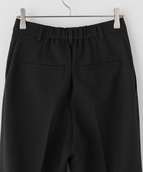 Spick & Span（スピックアンドスパン）の「ウォッシャブルセミフレアパンツ（その他パンツ・レディース・ブラック/ベージュ・38/36/34）」の17枚目の写真