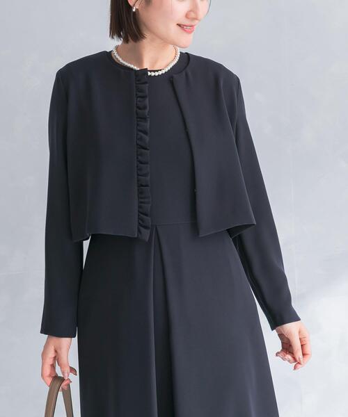 URBAN RESEARCH ROSSO WOMEN(アーバンリサーチ ロッソ)の「kaene シフォンフリルジャケット(スーツジャケット・レディース・ベージュ/ネイビー・MEDIUM)」の2枚目の写真