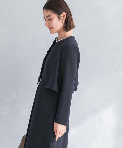 URBAN RESEARCH ROSSO WOMEN(アーバンリサーチ ロッソ)の「kaene シフォンフリルジャケット(スーツジャケット・レディース・ベージュ/ネイビー・MEDIUM)」の11枚目の写真
