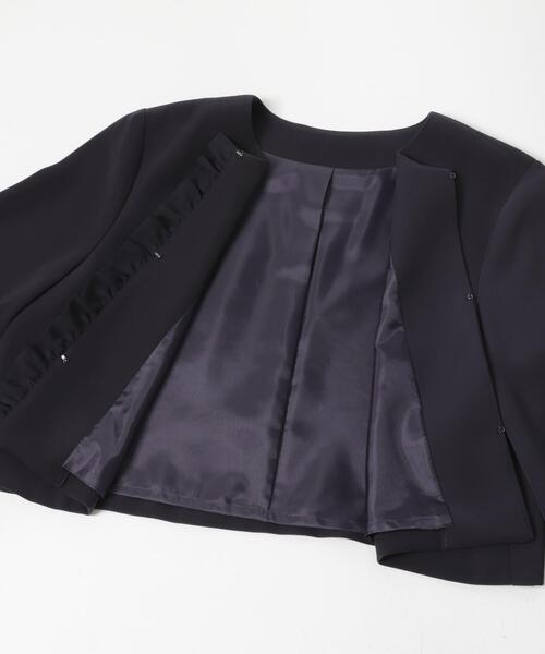 URBAN RESEARCH ROSSO WOMEN(アーバンリサーチ ロッソ)の「kaene シフォンフリルジャケット(スーツジャケット・レディース・ベージュ/ネイビー・MEDIUM)」の16枚目の写真