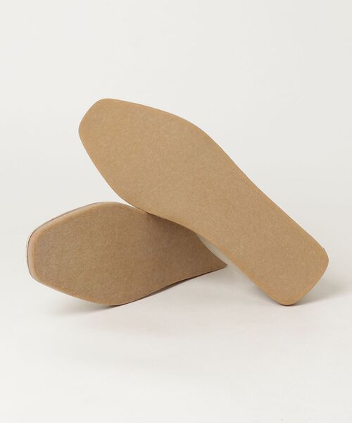 Hender Scheme（エンダースキーマ）の「【SE1】【HENDER SCHEME/エンダースキーマ】 ro-s-uwa spear shoes（スリッポン・メンズ・アイボリー・5）」の3枚目の写真