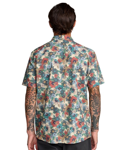 RVCA(ルーカ)の「RVCA メンズ BOTANICAL SS 半袖シャツ 【2026年春夏モデル】(シャツ/ブラウス・メンズ・ベージュ系その他2/レッド系その他・X-LARGE/SMALL/MEDIUM/LARGE)」の10枚目の写真
