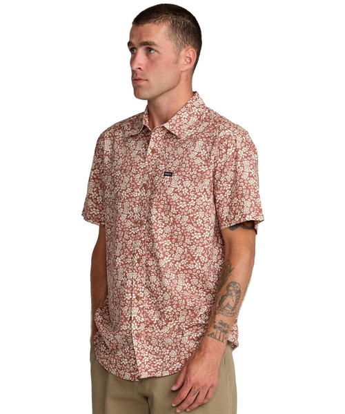 RVCA(ルーカ)の「RVCA メンズ BOTANICAL SS 半袖シャツ 【2026年春夏モデル】(シャツ/ブラウス・メンズ・ベージュ系その他2/レッド系その他・X-LARGE/SMALL/MEDIUM/LARGE)」の5枚目の写真