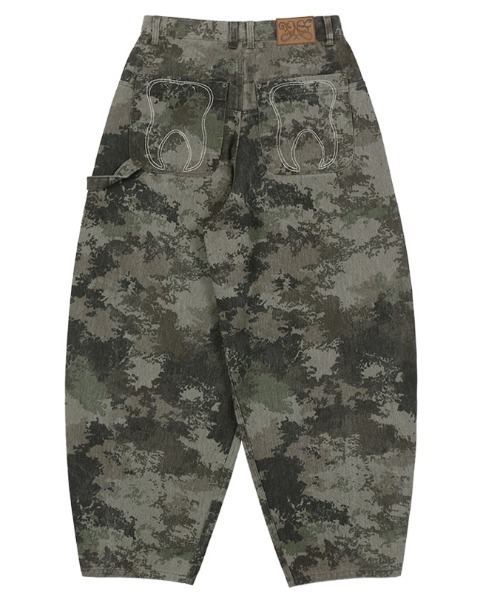 FANCY CLUB（ファンシークラブ）の「A'GEM/9 × .kom 『FANCY CLUB/ファンシークラブ』TOOTH JAM WIDE DENIM PANTS/トゥースジャムワイドデニムパンツ（デニムパンツ・レディース・カモフラージュ/ブラック・M）」の21枚目の写真