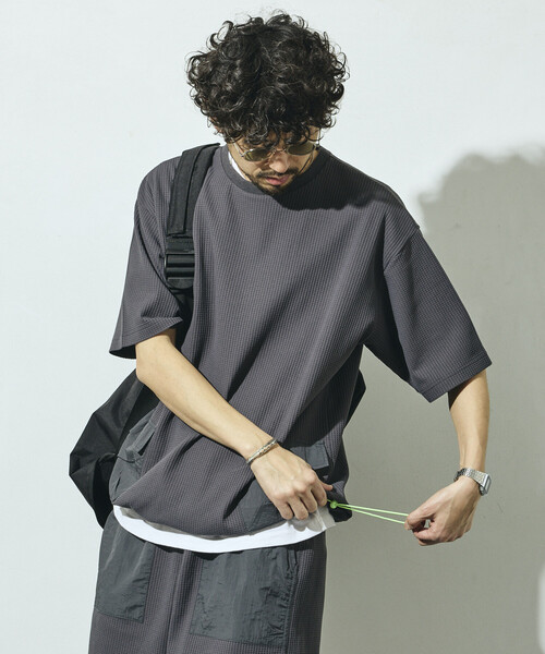 Firsthand(ファーストハンド)の「Firsthand/ファーストハンド サイドポケット スピンドル テック サーマル ショートスリーブ Tシャツ / ビッグシルエット(Tシャツ/カットソー・メンズ・ブルーグレー/ホワイト/ブラック/チャコールグレー・LARGE/MEDIUM)」の22枚目の写真