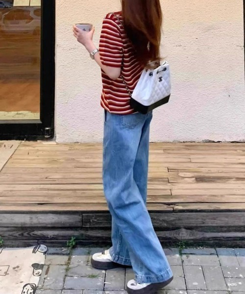SallyLunn（サリーラン）の「細ボーダーVネック ゆるトップス（その他トップス・レディース・ブラック×グリーン/ブラック/レッド・FREE）」の21枚目の写真