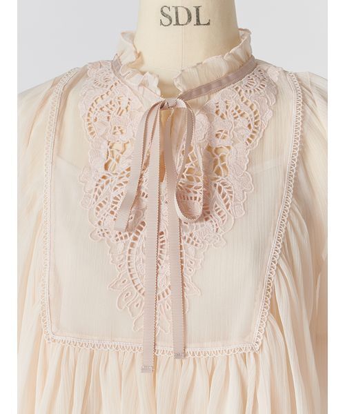 SNIDEL（スナイデル）の「エンブロイダリー楊柳ブラウス（シャツ/ブラウス・レディース・マルチ/ピンク/ドット・F）」の6枚目の写真