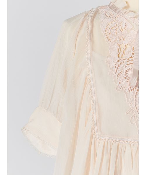 SNIDEL（スナイデル）の「エンブロイダリー楊柳ブラウス（シャツ/ブラウス・レディース・マルチ/ピンク/ドット・F）」の7枚目の写真