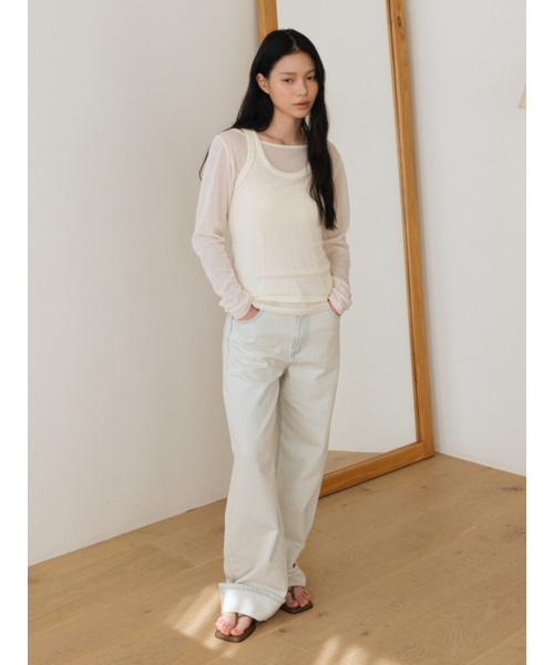 UNNOUT(アナウト)の「DELICATE SCOOP NECK SLEEVELESS SHIRT CREAM(Tシャツ/カットソー・レディース・その他・ONE SIZE)」の2枚目の写真