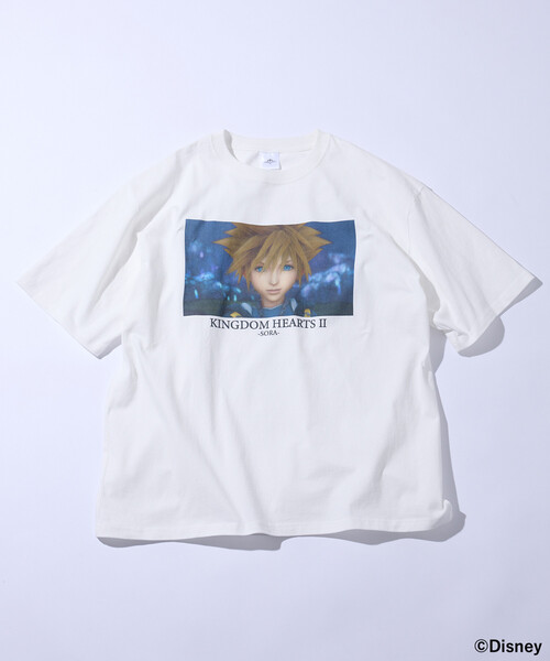 FREAK'S STORE(フリークスストア)の「FREAK’S STORE/フリークスストア KINGDOM HEARTS II / SORA/GRAPHIC TEE/キングダム ハーツ II / ソラ/グラフィックTシャツ(Tシャツ/カットソー・メンズ・ホワイト/ブラック・MEDIUM/LARGE/X-LARGE)」の3枚目の写真