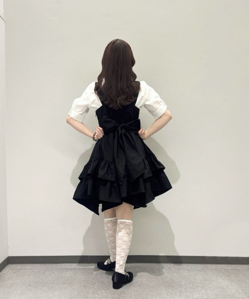 F i.n.t（フィント）の「ボリュームフリルヘムミニジャンパースカート/fint フィント（ジャンパースカート・レディース・ブラック/グレー・FREE）」の10枚目の写真