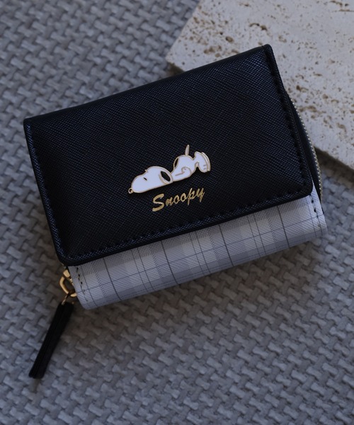 d*9様 SNOOPY サンリオ ビンテージスヌーピー ミニ財布 コレクターグッ