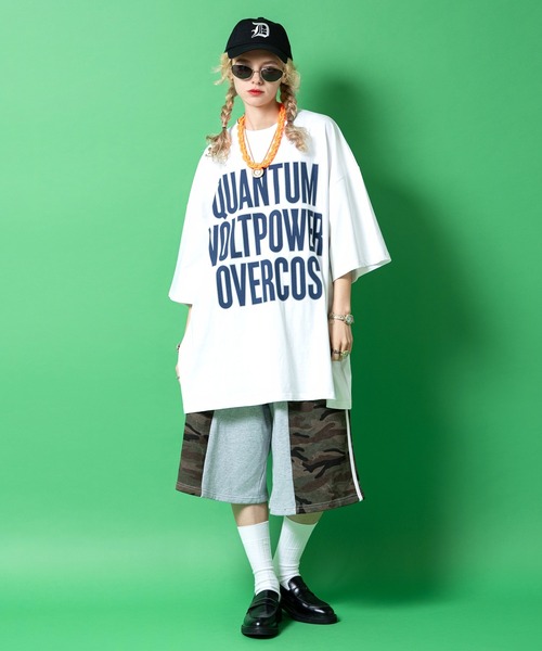 a.p.o.v.(エーピーオービー)の「a.p.o.v. アメカジ調ロゴビッグプリントスーパーオーバーサイズTシャツ(Tシャツ/カットソー・メンズ・ブラック/ネイビー/ホワイト・ONESIZE)」の7枚目の写真