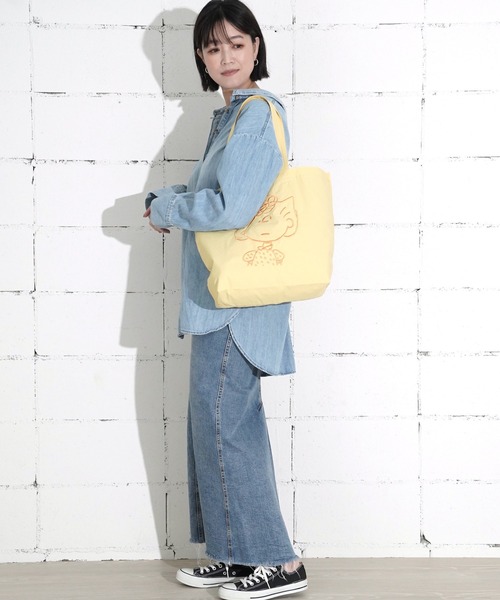 Vintage PEANUTS（ビンテージピーナッツ）の「"09"≪Vintage PEANUTS≫1ポケット ナイロン フェイス 刺繍 トートバッグ（トートバッグ・レディース・ダークグレー/イエロー/セージグリーン/アイボリー/ブラック/サックスブルー/ライトピンク・ONE SIZE）」の18枚目の写真
