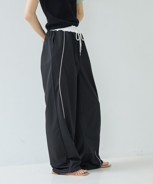GALLEST（ギャレスト）の「【一部店舗限定】パイピング裏毛ワイドパンツ（その他パンツ・レディース・ブラック系4/グレー系4・38）」の15枚目の写真