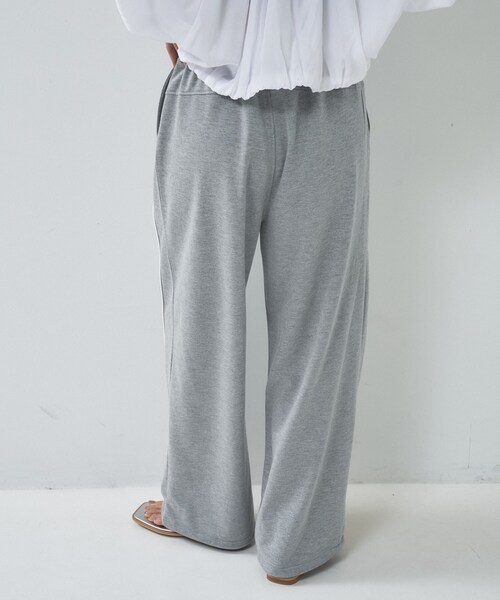 GALLEST（ギャレスト）の「【一部店舗限定】パイピング裏毛ワイドパンツ（その他パンツ・レディース・ブラック系4/グレー系4・38）」の9枚目の写真