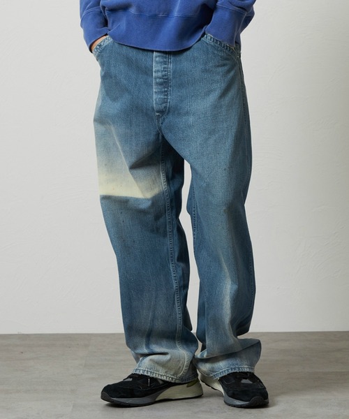 Lee(リー)の「Lee/リー VINTAGE PAINTER PANTS/ビンテージぺインターパンツ DUNGAREES(その他パンツ・メンズ・ライトインディゴブルー/ストライプ・LARGE/MEDIUM/SMALL/X-LARGE)」の1枚目の写真