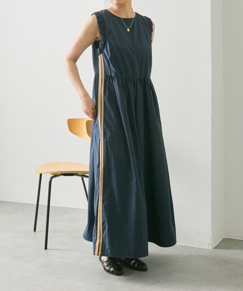 ear PAPILLONNER(イアパピヨネ)の「ノースリラインワンピース【SUM1 STYLE】(ワンピース・レディース・ボルドー/ネイビー・FREE)」の2枚目の写真