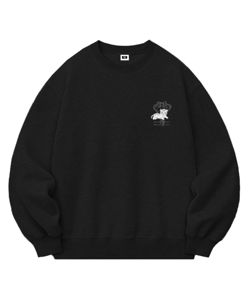 RANDOMOFF(ランダムオフ)の「OFF TORA OVER FIT SWEATSHIRT (3color)(スウェット・レディース・ホワイト/ライトグレー/ブラック・SMALL/MEDIUM/LARGE/X-LARGE)」の5枚目の写真