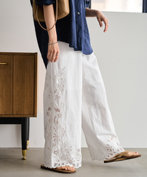 コードエンブロイダリーパンツ