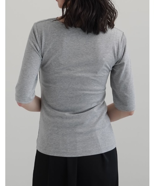 Re:EDIT（リエディ）の「[接触冷感]アンチピリングフライスドレープ半袖Tシャツ（Tシャツ/カットソー・レディース・ブラック/アイボリー/杢グレー/モカ・MEDIUM/LARGE）」の11枚目の写真