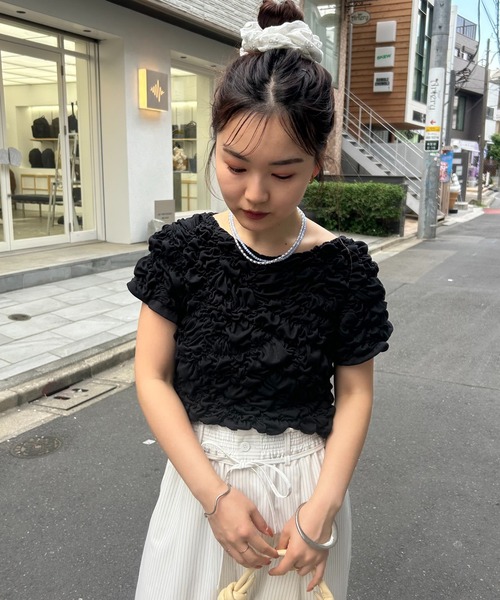 mystic(ミスティック)の「《新色BRN/6色展開/伸縮性あり◎》ふわふわシャーリングTシャツ(Tシャツ/カットソー・レディース・ブラック/オフホワイト/ピンク/ホワイト/レッド/ブラウン・FREE)」の19枚目の写真